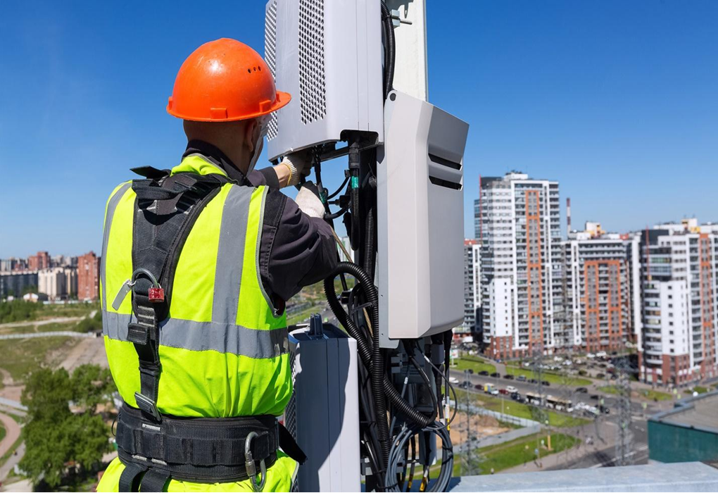 cellular distributed antenna system